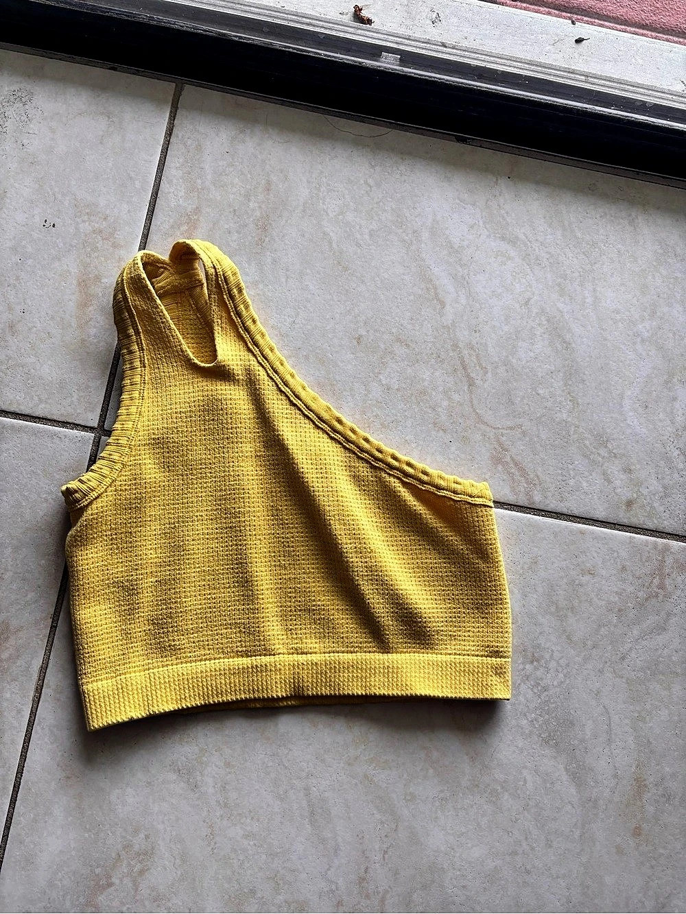 urban outfitters Yellow Knit one shoulder tank top Like New